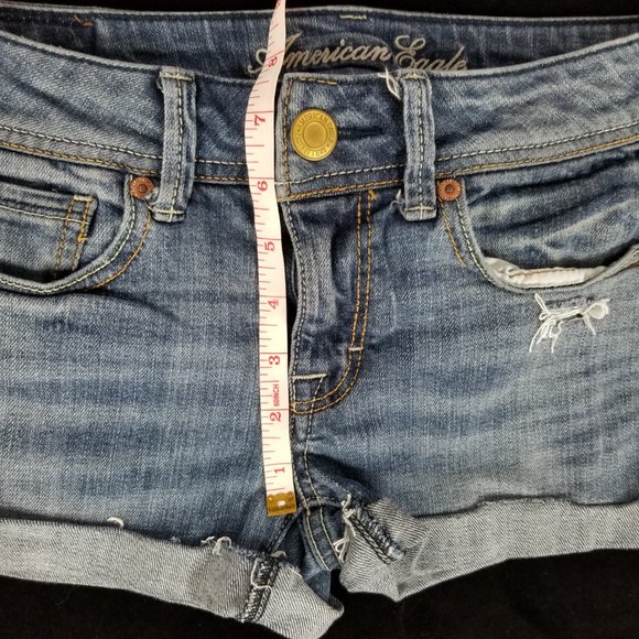 AEO - Stretch denim rolled cuff shorts - Sz 2 - Picture 4 of 7